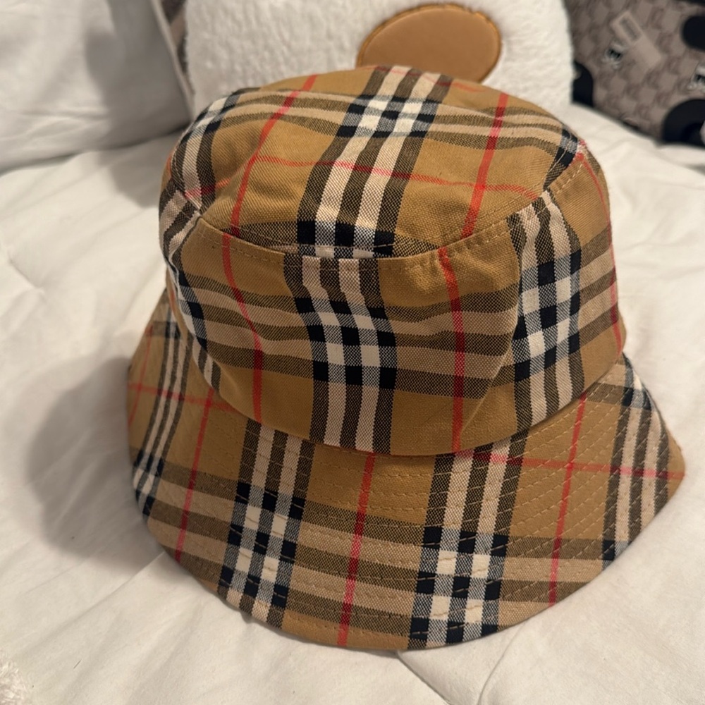 Bucket Hat